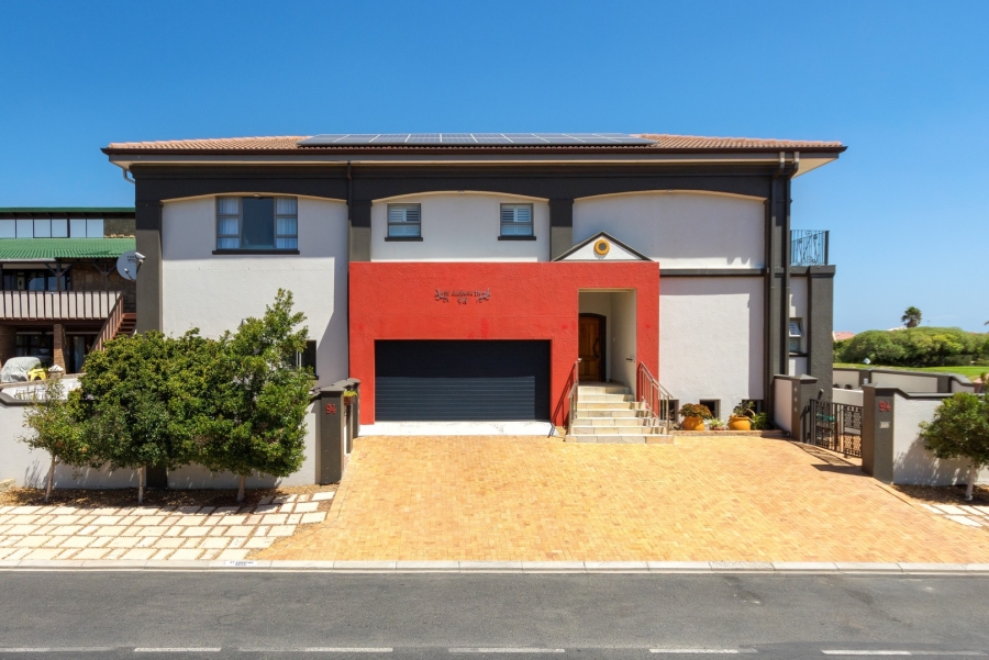 4 Bedroom Property for Sale in Greenways Golf Estate Western Cape